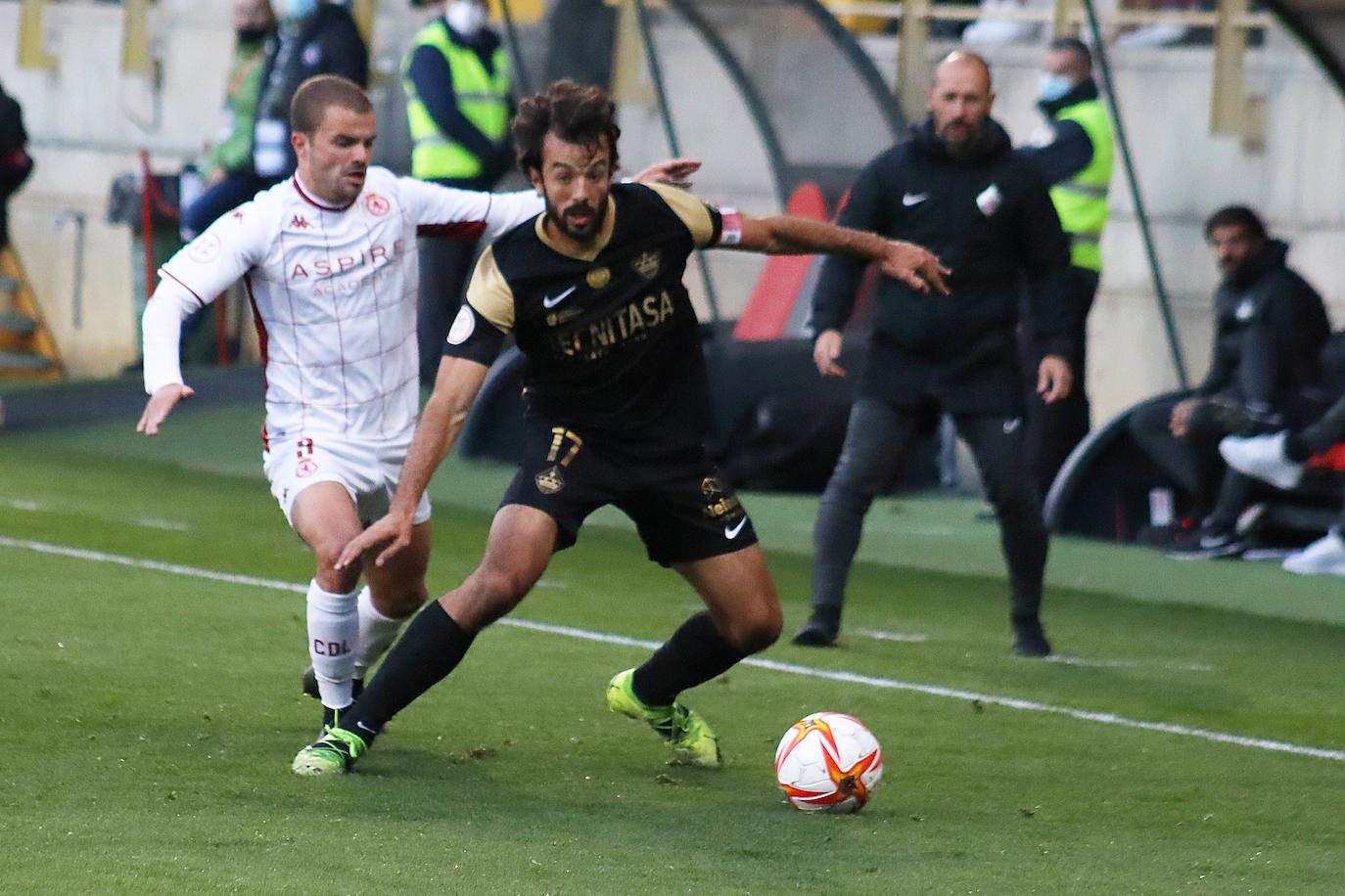 El conjunto leonés recibía en el Reino de León a los madrileños en una nueva jornada de la competición liguera.