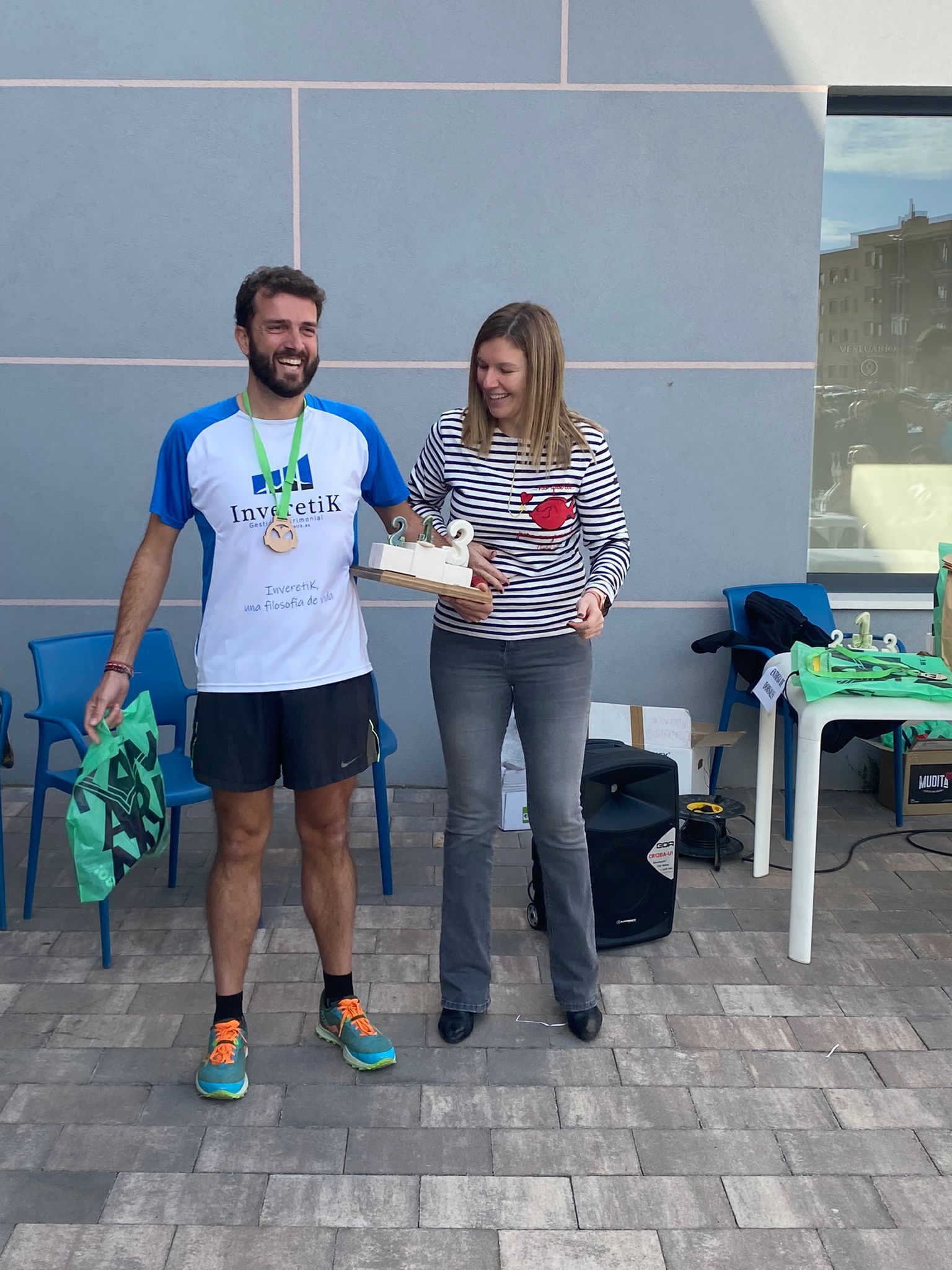 La Trail Fashion Week ha combinado deportes, música y moda en una tarde con un fin único: recaudar fondos para la investigación de la esclerosis múltiple.