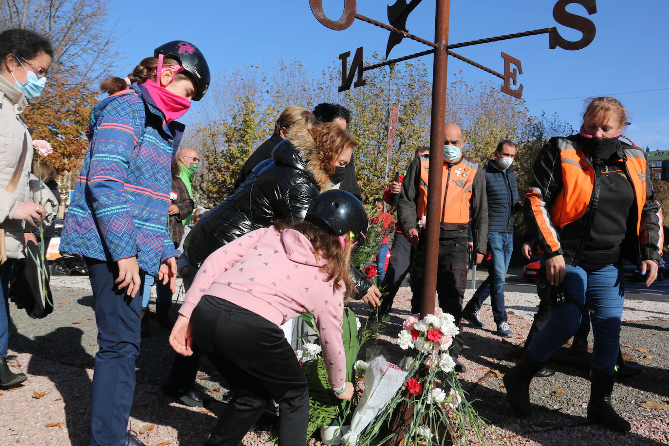 La fundación Avata organiza un acto en memoria de las personas que perdieron la vida en la carretera en la provincia.