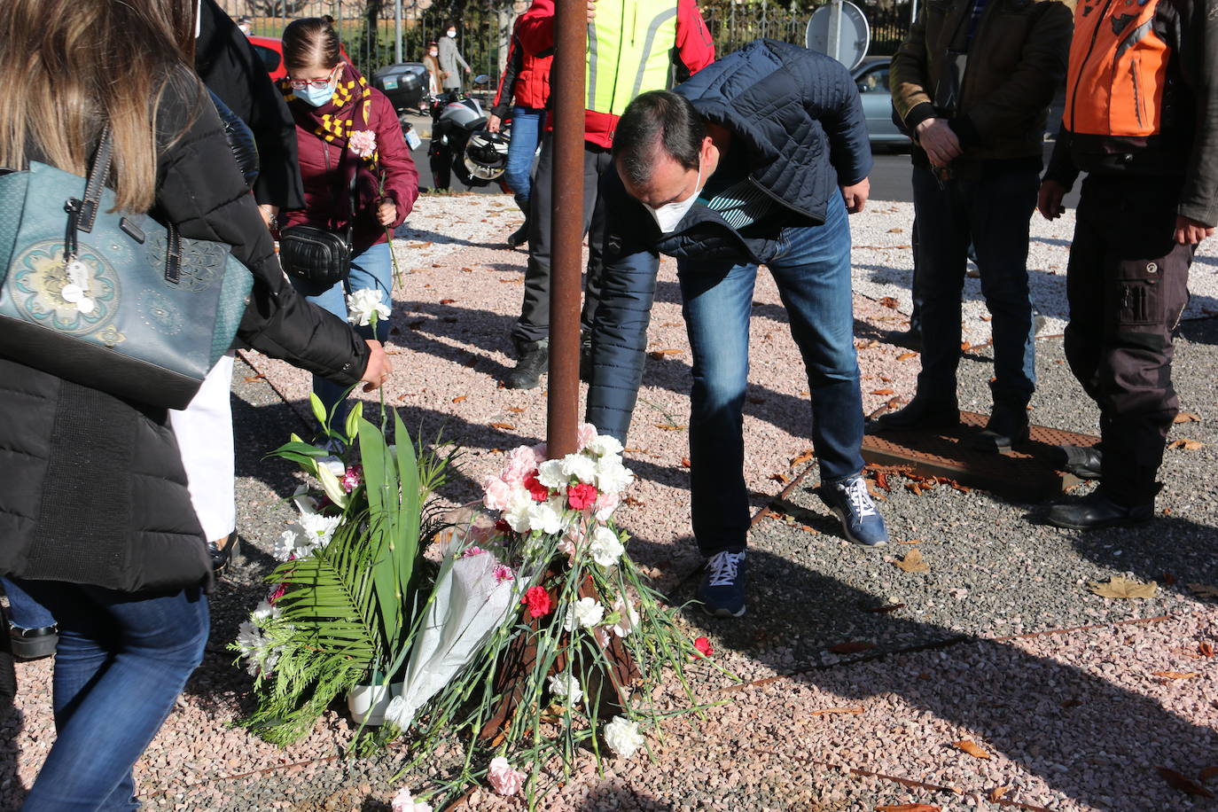 La fundación Avata organiza un acto en memoria de las personas que perdieron la vida en la carretera en la provincia.