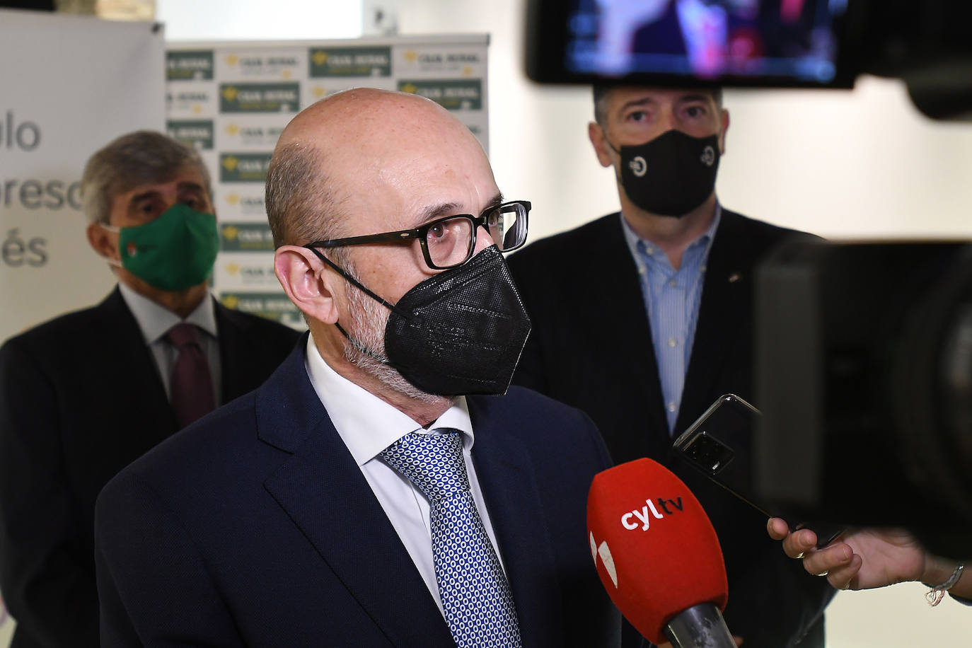 El Círculo Empresarial Leonés organiza un encuentro empresarial con el presidente del Círculo de Empresarios, Manuel Pérez-Sala, que pronuncia la conferencia 'Propuestas para una recuperación duradera'