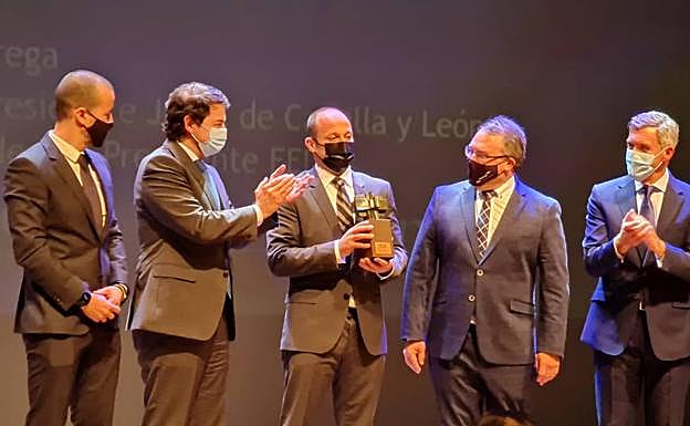 Galería. El Auditorio Ciudad de León acoge la gala de la Fele para reconocer la labor empresarial en la provincia.