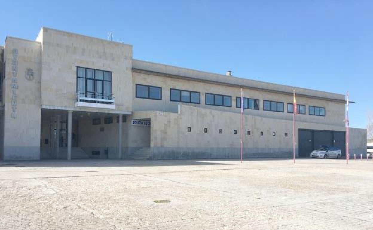 Fachada del Ayuntamiento de San Andrés del Rabanedo, donde se reúne la mesa de negociación. 