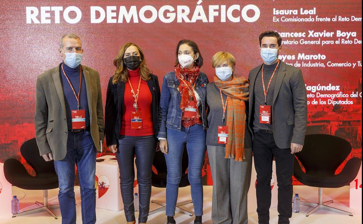 Reyes Maroto adelanta «inversiones importantes» en materia industrial para Castilla y León