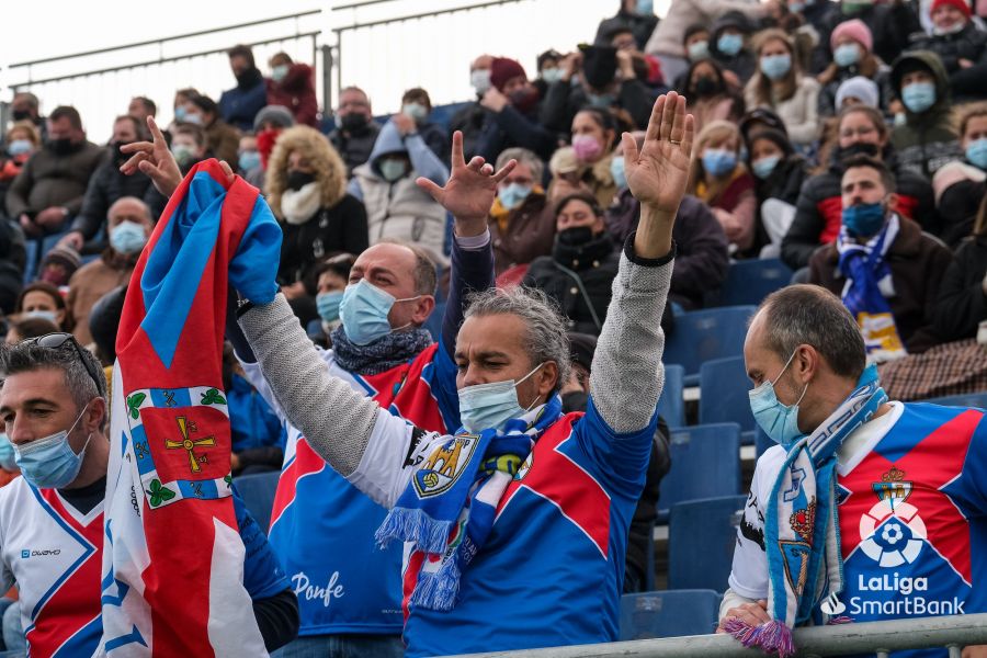 El conjunto berciano suma un nuevo triunfo a domicilio tras superar al Ibiza (0-1)