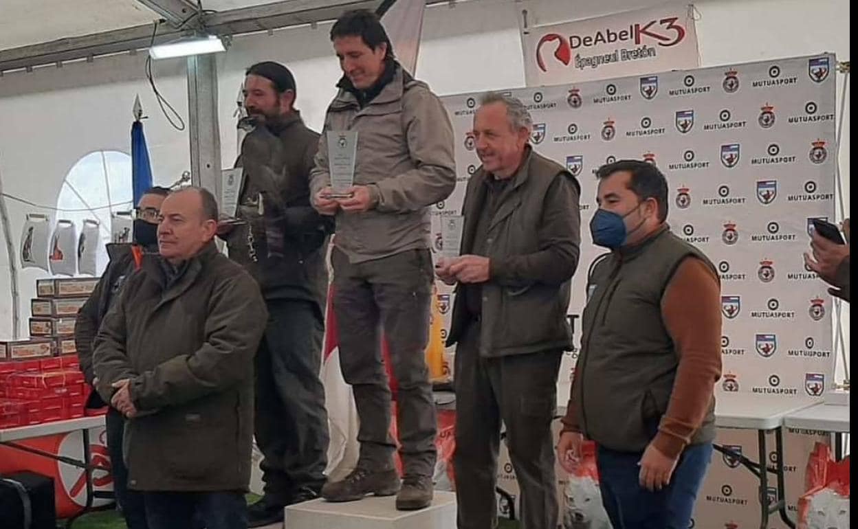 El cetrero José David Zumeta se alza con el primer premio del Campeonato de España.