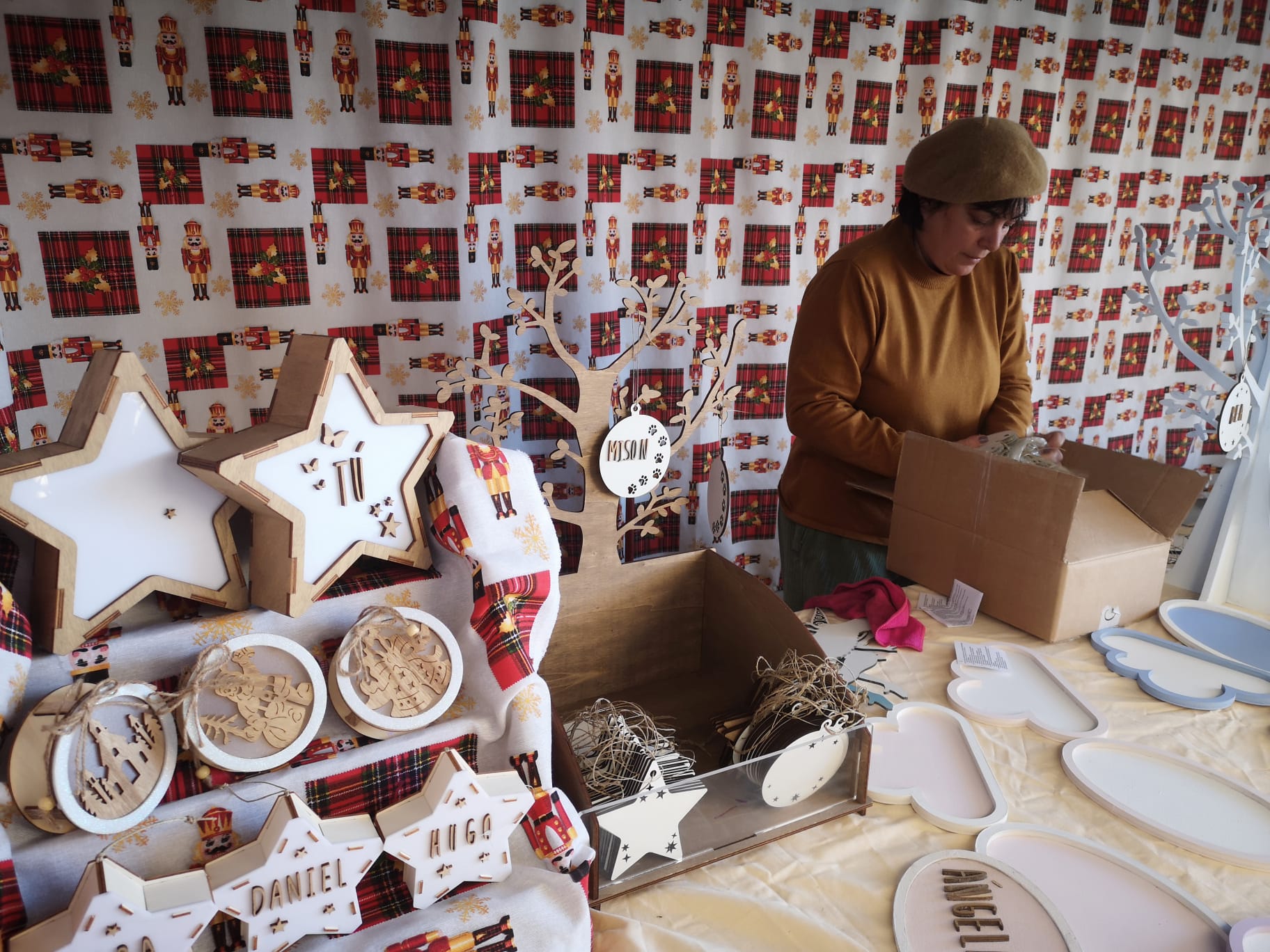 40 artesanos regresan a la ubicación tradicional de este mercado que empieza su actividad el jueves 2 de diciembre.
