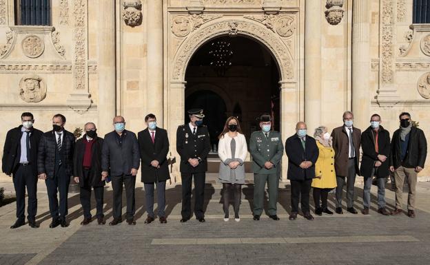 Galería. Momento previo a la reunión de seguridad en el Parador de San Marcos.