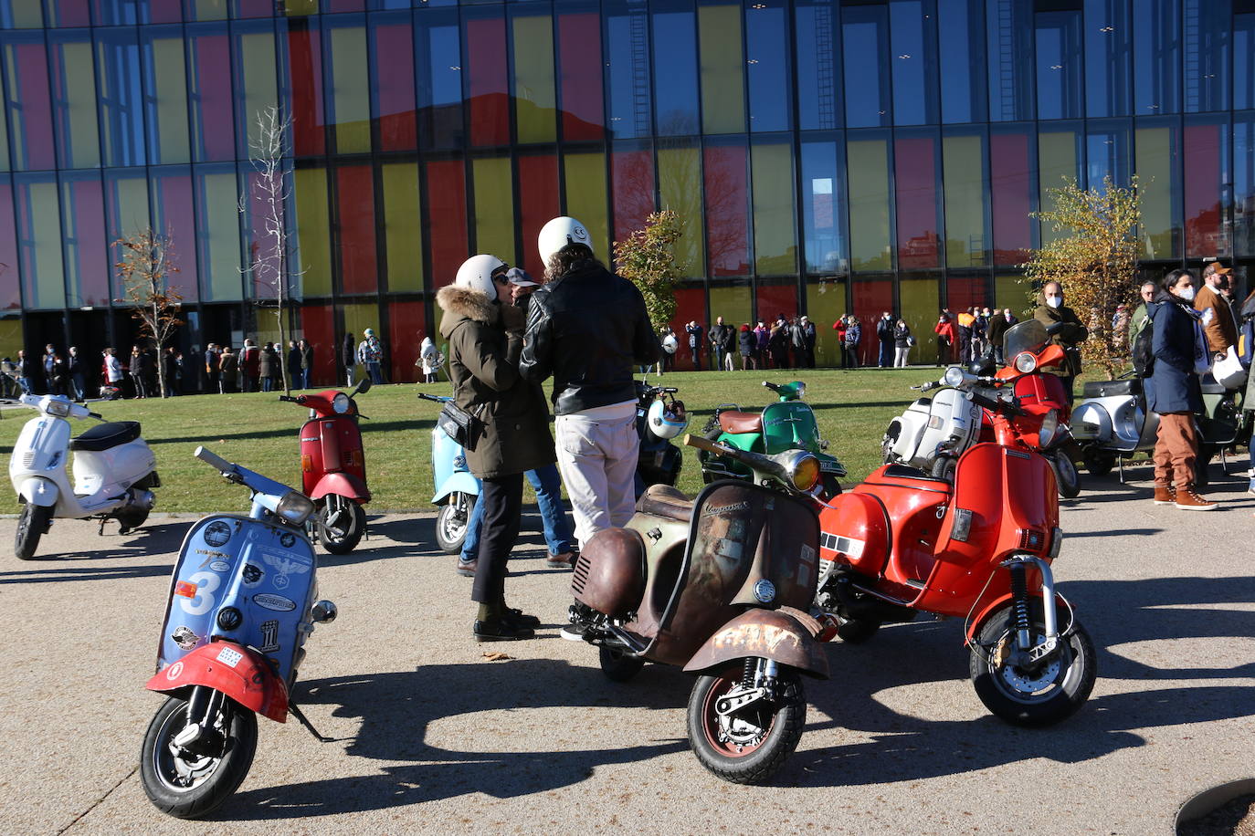 Los Scooter Run es la cita para medio centenar de motos en la mañana de este sábado