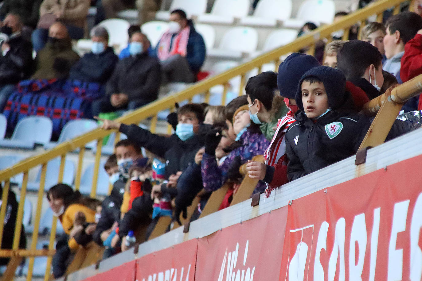 El conjunto leonés recibía en el Reino de León a los olivicos en una nueva jornada de la Primera RFEF.