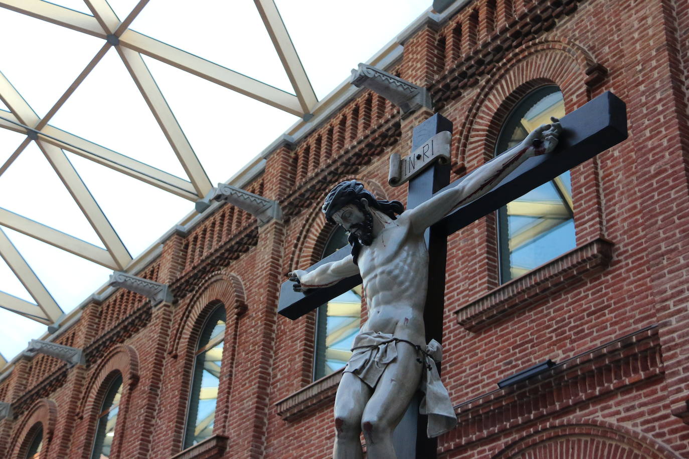 Los primeros pasos llegan en la mañana de este sábado al Museo de la Semana Santa de León.