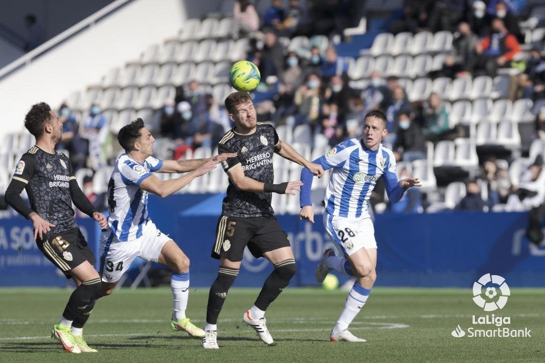 Madrileños y bercianos miden sus fuerzas en este encuentro de la Liga Smartbank en el que la Deportiva busca seguir en puestos de ascenso directo.