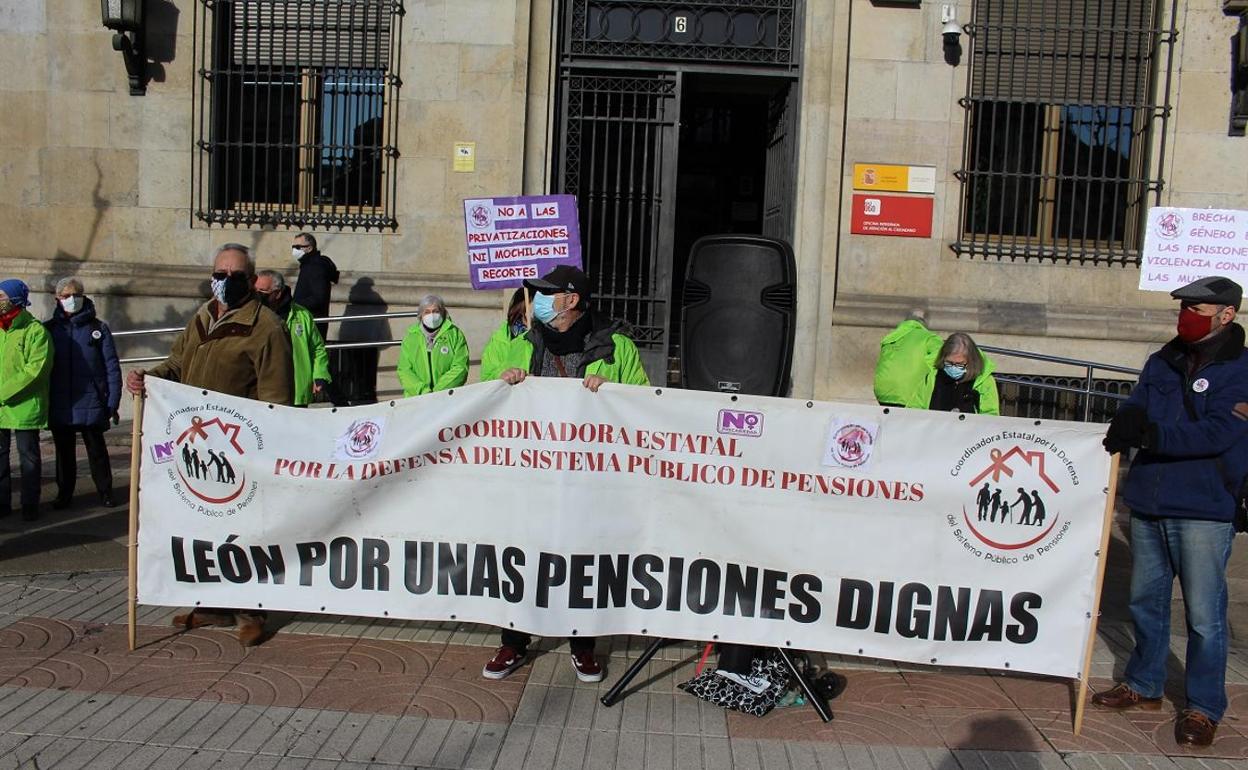 Imagen de una concentración por unas pensiones dignas. 