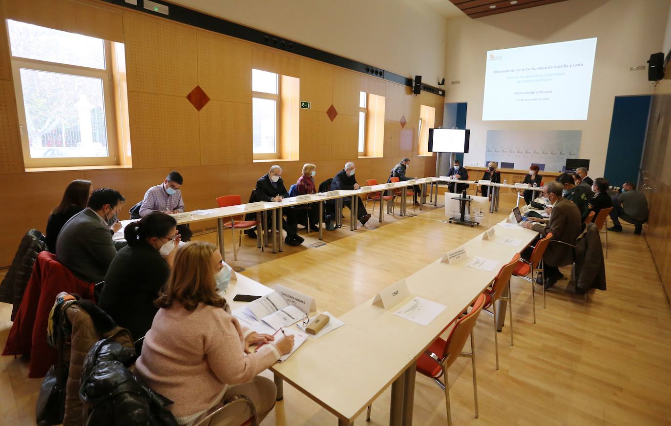 La consejera de Sanidad, Verónica Casado, preside la reunión del Observatorio de Agresiones de Castilla y León.