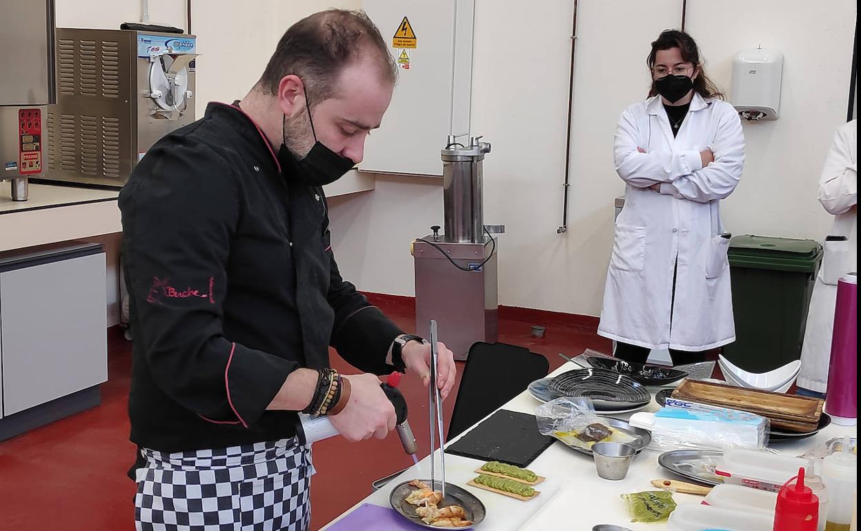 Sesiones de aprendizaje para los alumnos en algunos de los restaurantes más destacados de la capital leonesa.