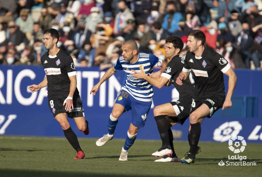 El estadio berciano ha acogido la última jornada antes del parón navideño con un encuentro entre la Deportiva y el Amorebieta.