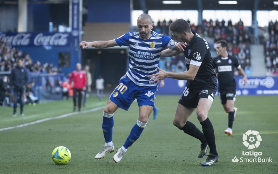 El estadio berciano ha acogido la última jornada antes del parón navideño con un encuentro entre la Deportiva y el Amorebieta.