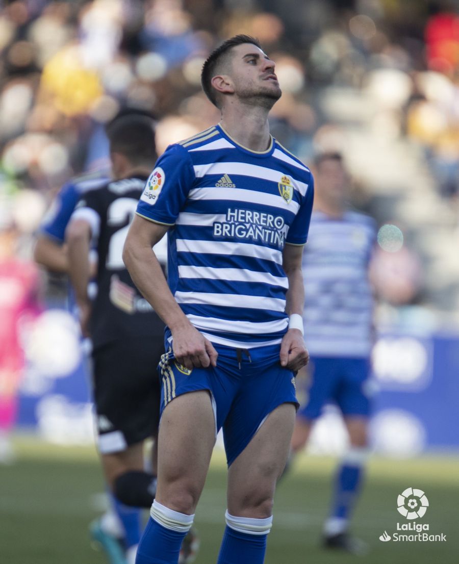 El estadio berciano ha acogido la última jornada antes del parón navideño con un encuentro entre la Deportiva y el Amorebieta.