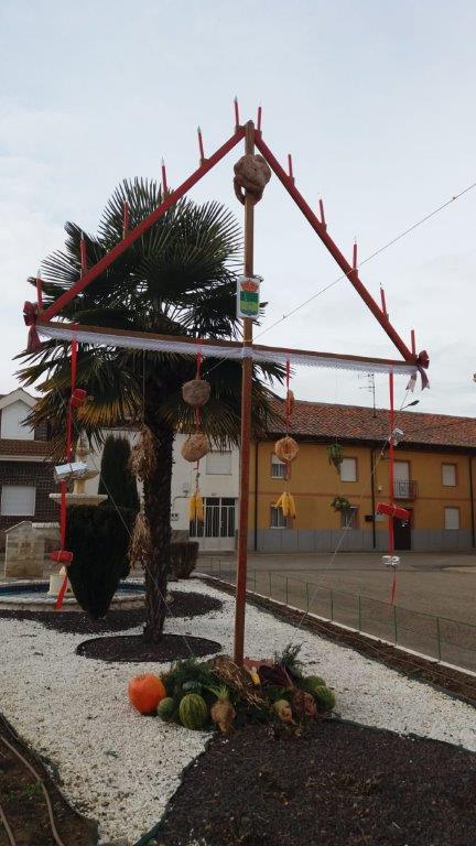 Los vecinos del municipio se involucran para engalanar su localidad y recibir la navidad por todo lo grande.