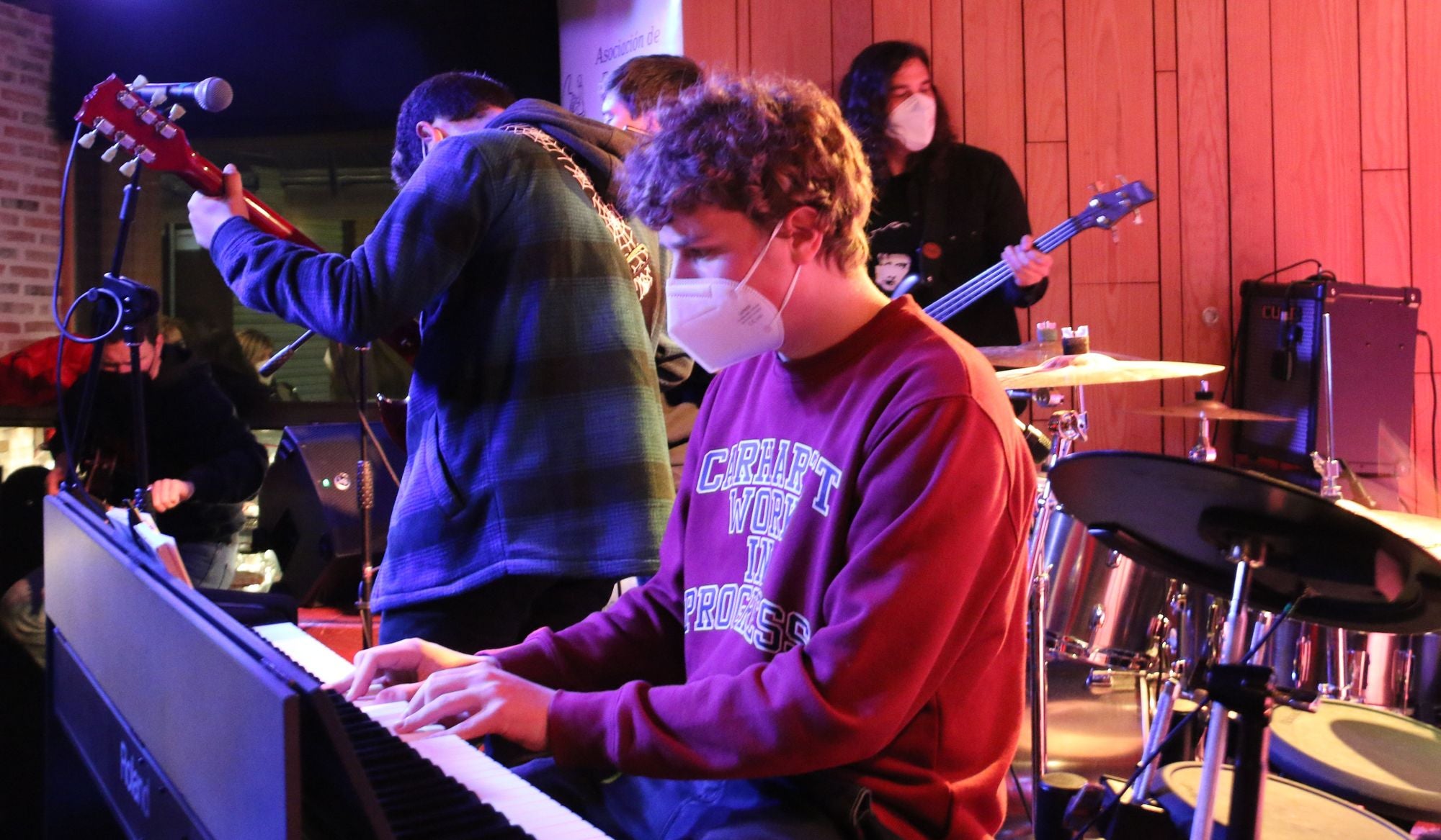 Concierto navideño de la escuela de música de Villaquilambre 'Rock Schoo León' en El Gran Café.