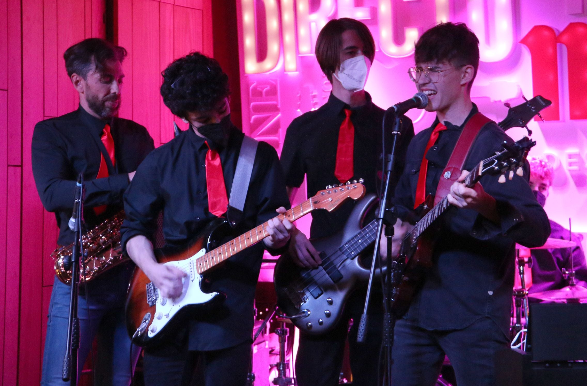 Concierto navideño de la escuela de música de Villaquilambre 'Rock Schoo León' en El Gran Café.