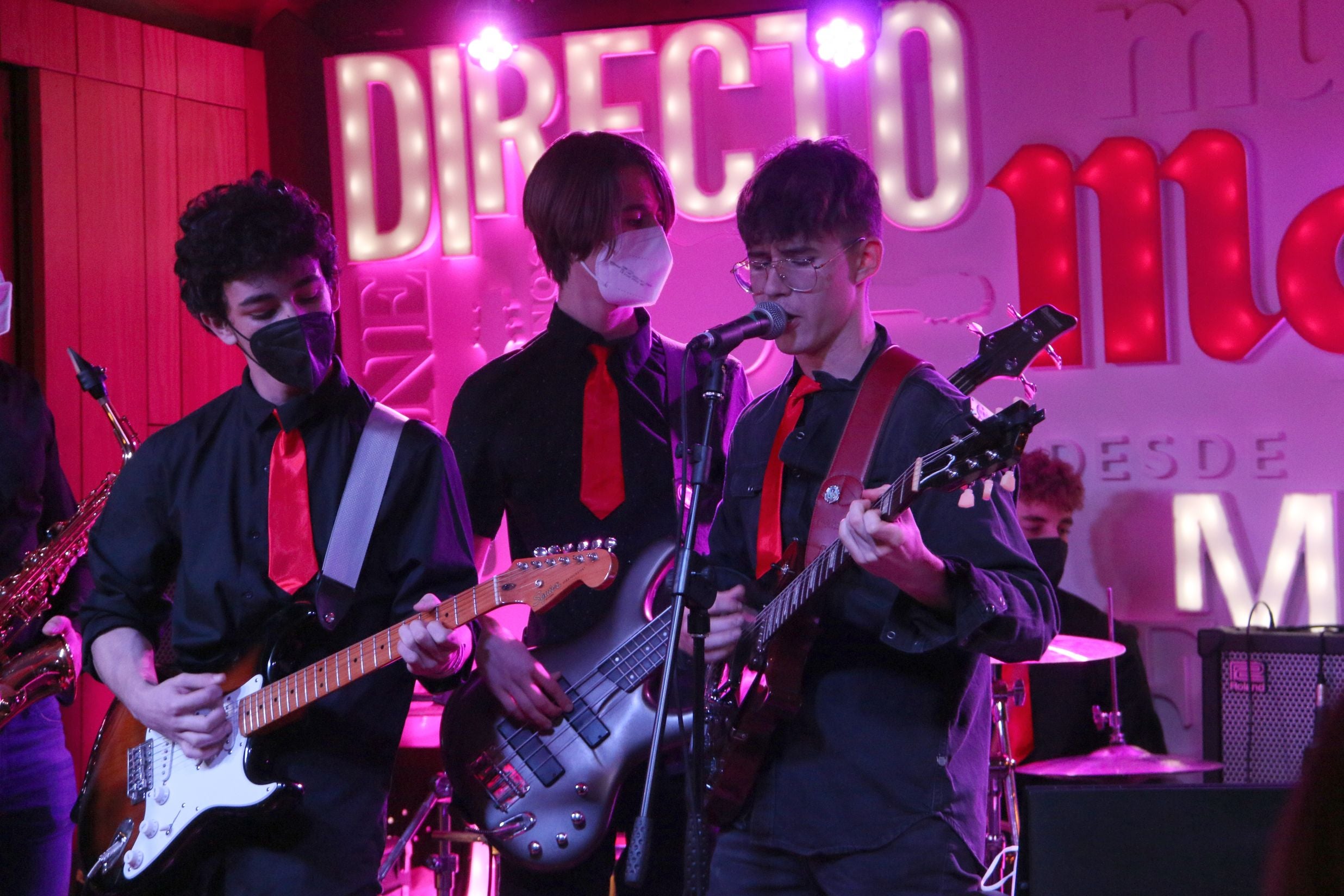 Concierto navideño de la escuela de música de Villaquilambre 'Rock Schoo León' en El Gran Café.