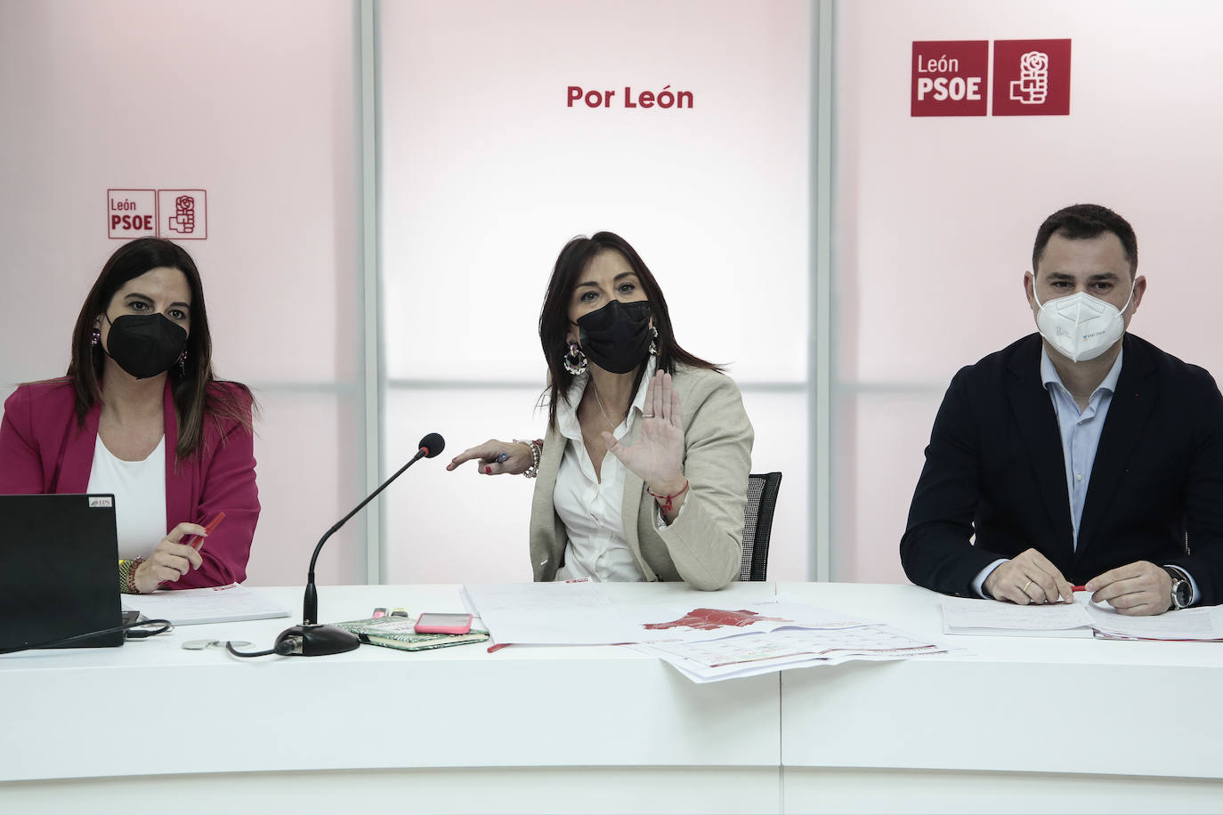 Ana Sánchez se reúne con la nueva Comisión Ejecutiva Provincial del PSOE de León 