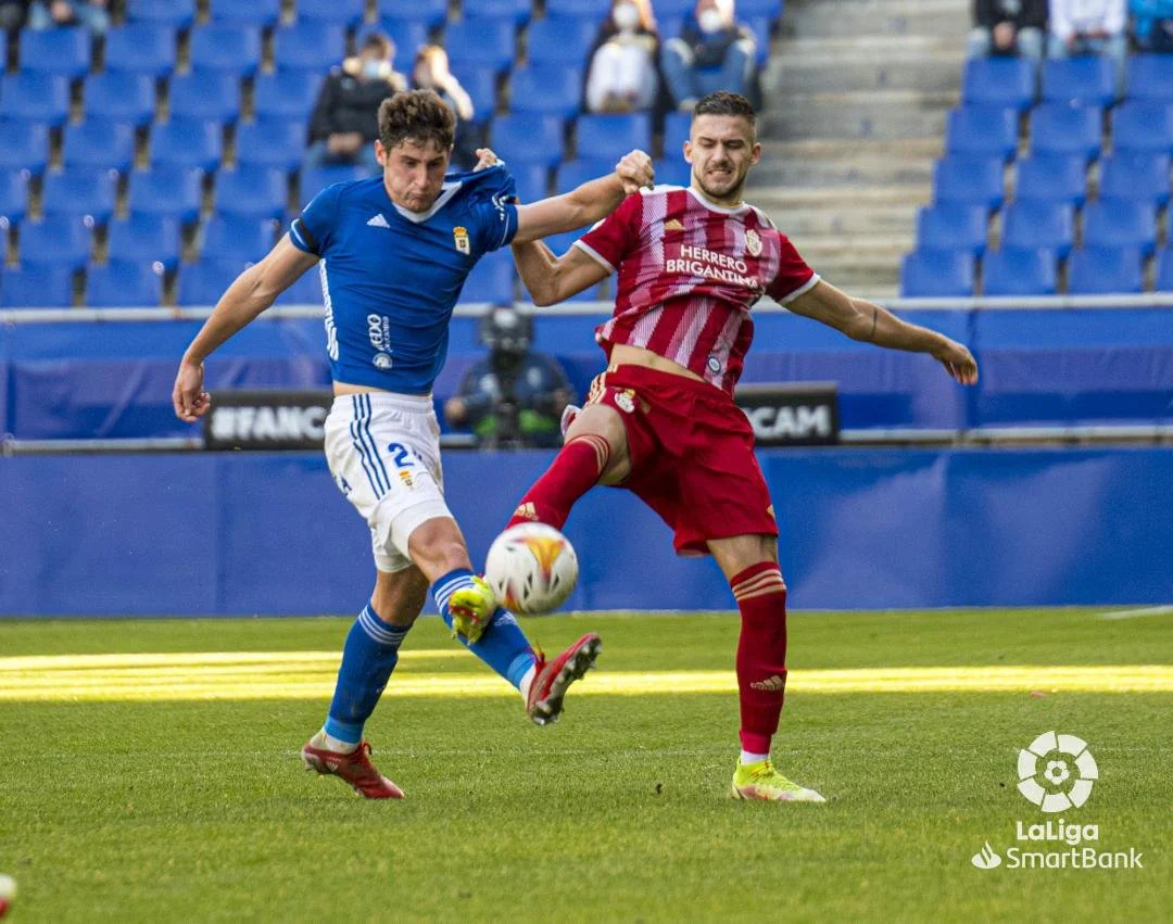 La Deportiva cae de nuevo ante el Real Oviedo en un encuentro marcado por las diversas expulsiones que padecieron los de Jon Pérez Bolo.