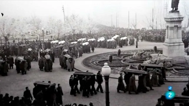 Imagen del multitudinario entierro en León.