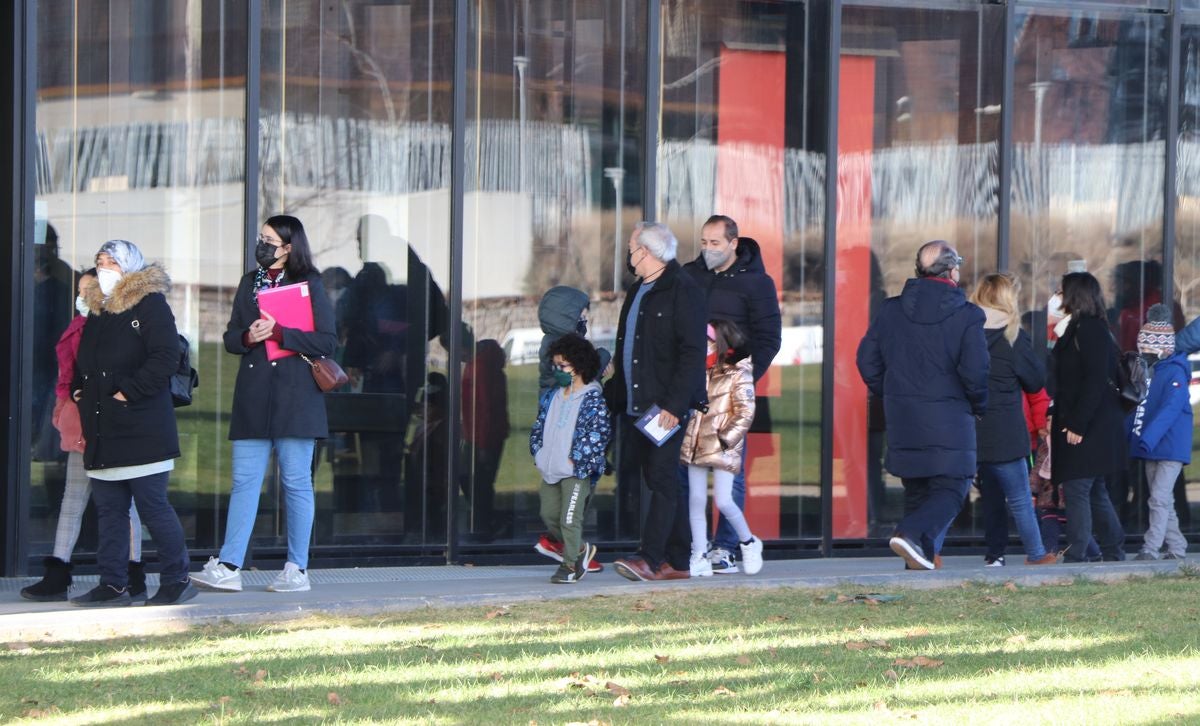 El Palacio de Exposiciones de León sigue siendo el 'fortín' leonés contra la covid-19, con la vacunación de menores y el cribado masivo como grandes 'armas' contra la pandemia