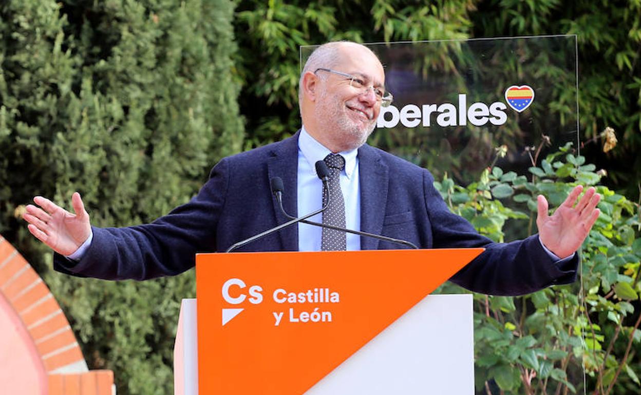 Francisco Igea, candidato de Cs a la presidencia de la Junta, durante la presentación de su candidatura este domingo en Valladolid.