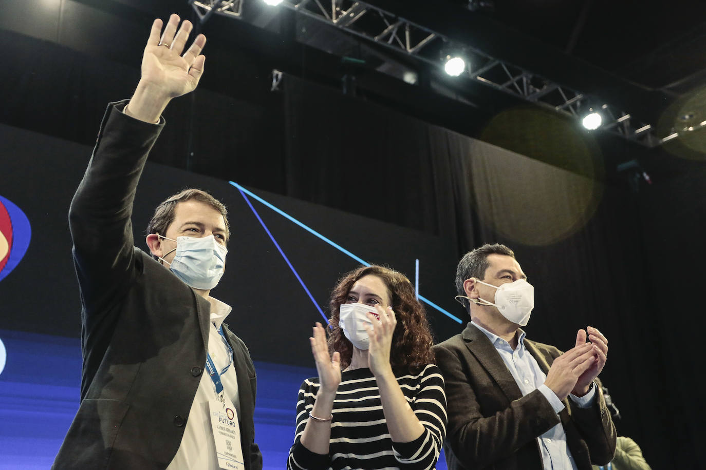 Celebración de la mesa 'Los Gobiernos del PP. Pensando en las personas',