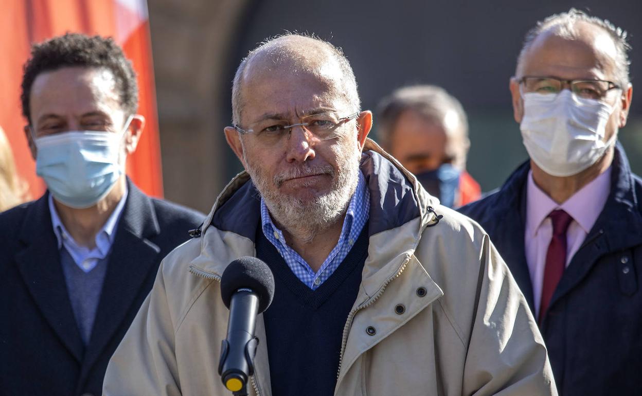 El líder de Ciudadanos en Castilla y León, Francisco Igea, este domingo en una visita a Salamca.