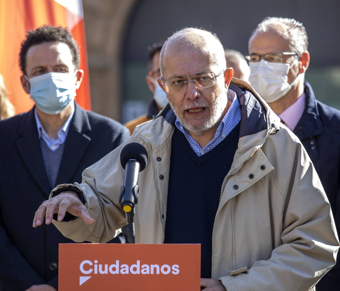 El candidato de Ciudadanos a la presidencia de la Junta de Castilla y León visita Salamanca junto a Edmundo Bal .