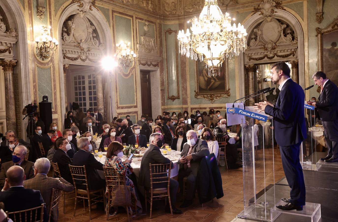 Desayuno informativo del Fórum Europa con el secretario general del PSOE de Castilla y León y candidato a la Junta, Luis Tudanca, quien será presentado Por la ministra de Economía, Nadia Calviño.