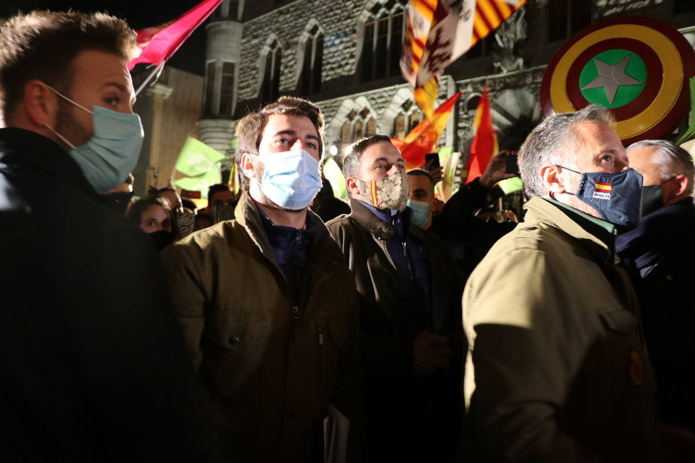 La formación cuenta con su líder, Santiago Abascal, en la presentación de su candidato a la Junta.