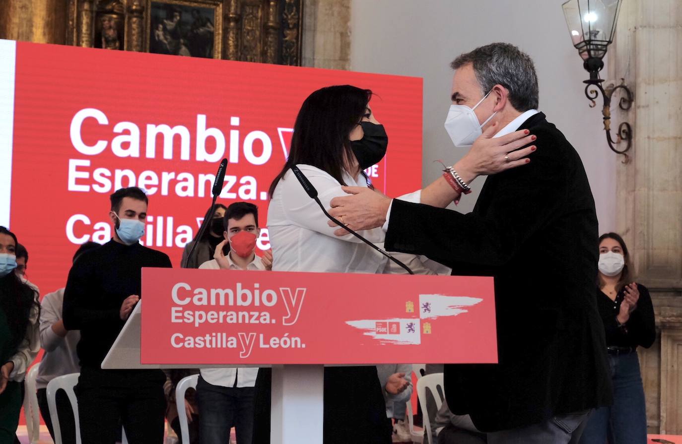 El expresidente del gobierno, José Luis Rodríguez Zapatero y el candidato a la presidencia de la Junta de Castilla y León, Luis Tudanca, participan en la clausura de la Escuela de Gobierno del PSCyL en Salamanca.
