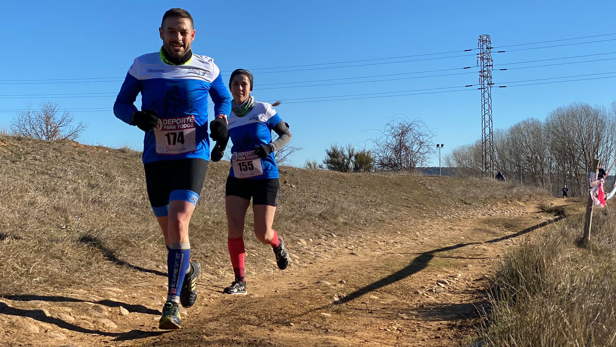 Jorge García Villacorta y Mónica Aller triunfan en el Cross de Villabalter