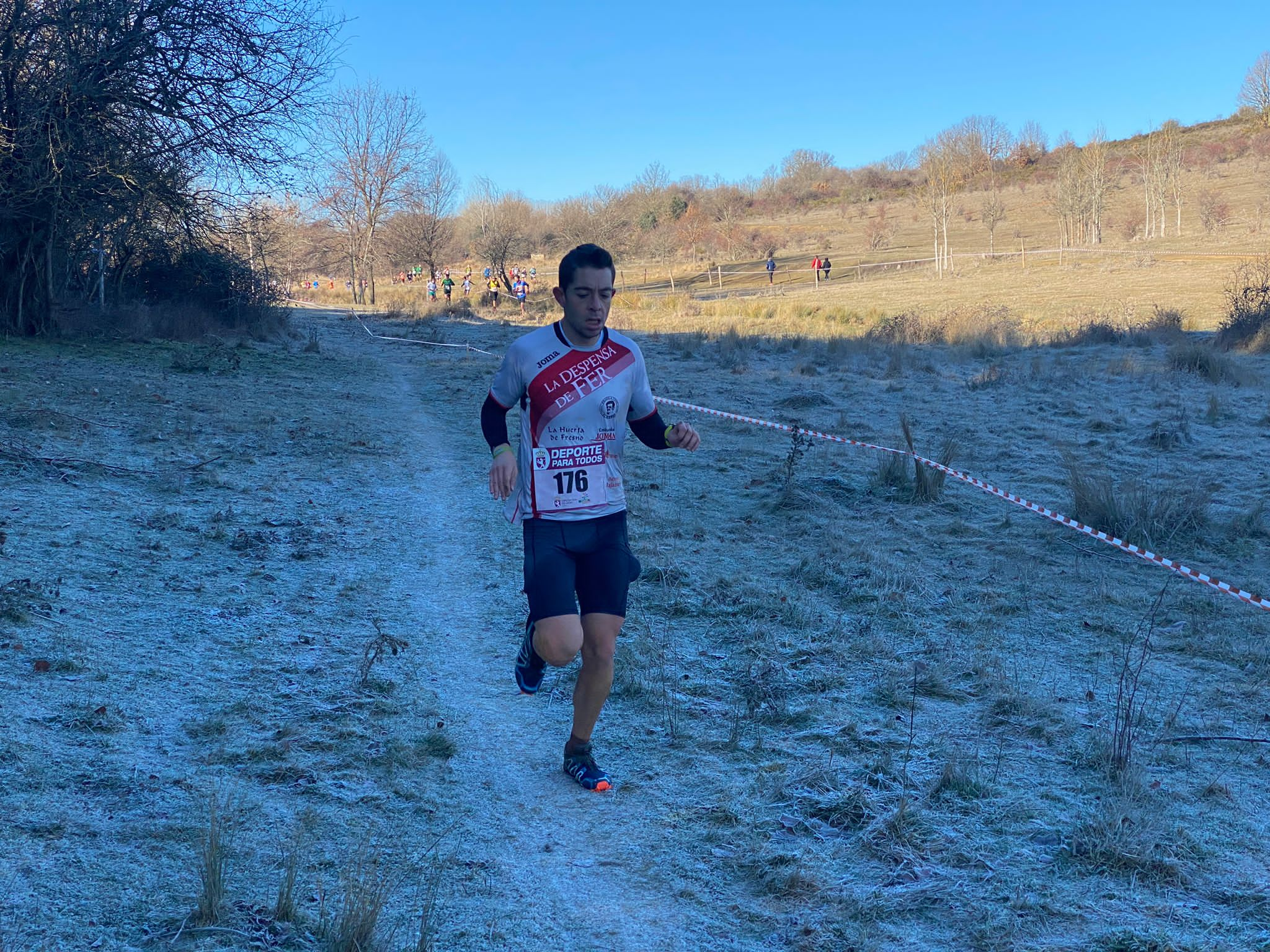 Jorge García Villacorta y Mónica Aller triunfan en el Cross de Villabalter