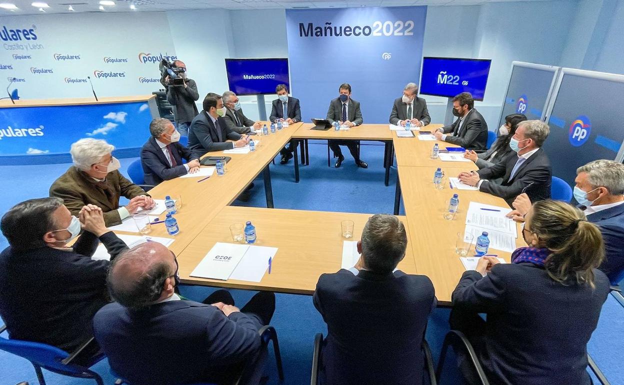 Encuentro del PP con la CEOE Castilla y León.