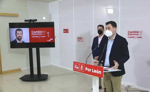 Galería. Javier Cendón expone junto a varios senadores y diputados las principales claves del Plan Estatal de Vivienda.