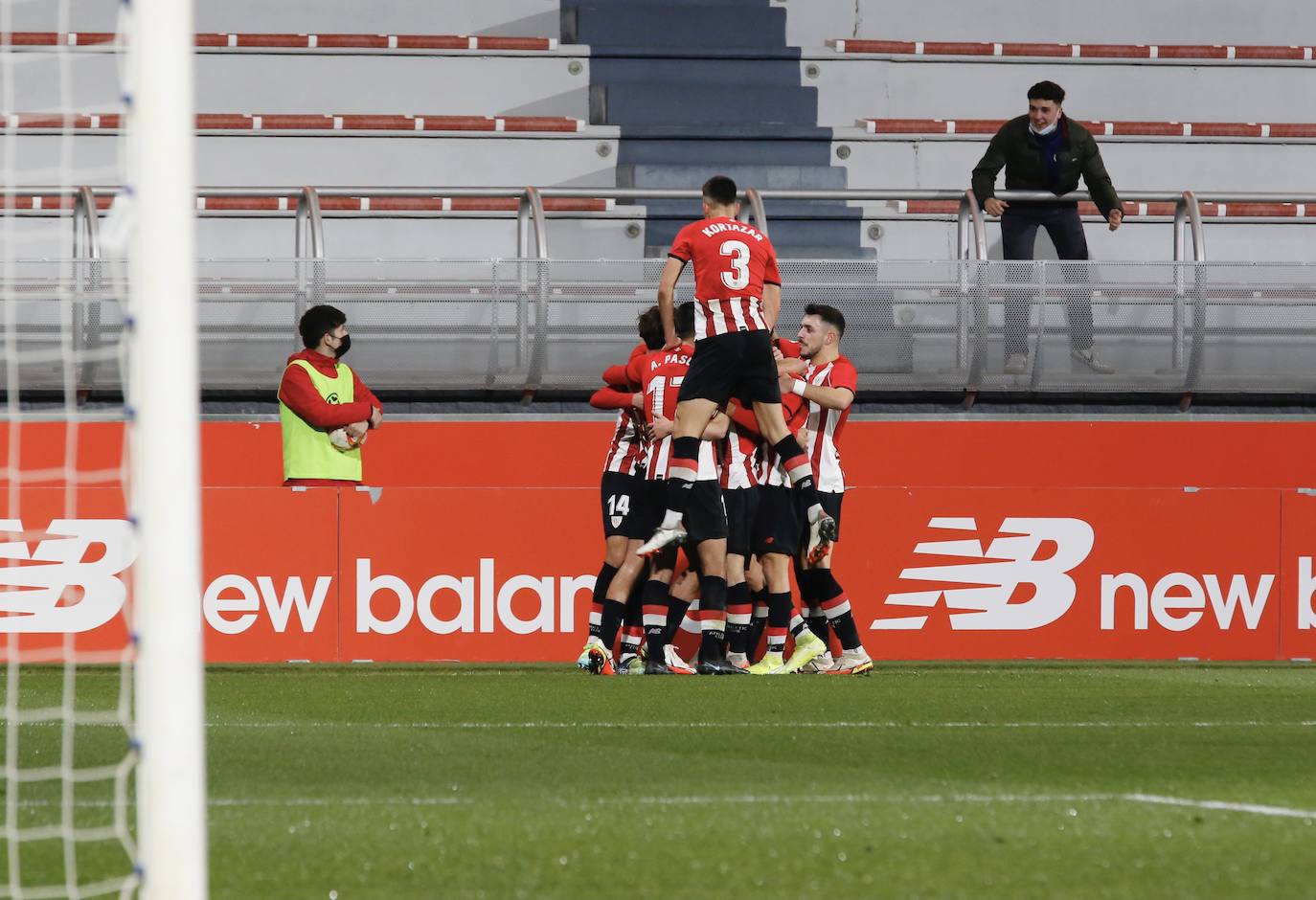 Los leoneses suman su primer triunfo a domicilio del curso con goles de Castañeda y Rodri