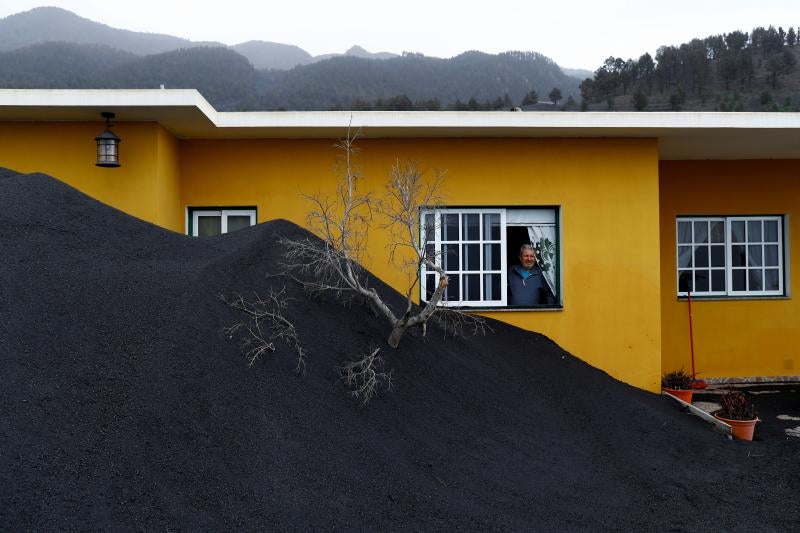 Fotos: La Palma sigue limpiando ceniza