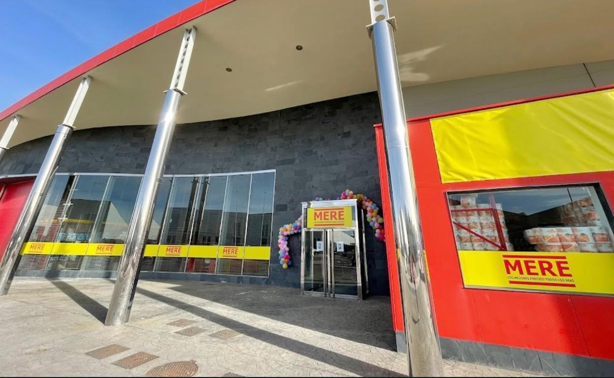 Mere asegura que no se va de León y remarca su apuesta por la expansión