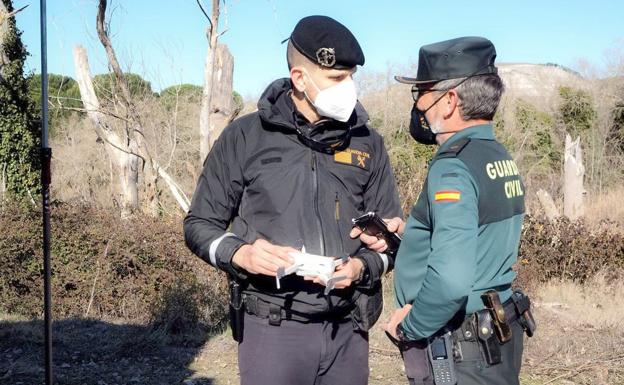 Efectivos de la Guardia Civil durante las labores de rastreo. 