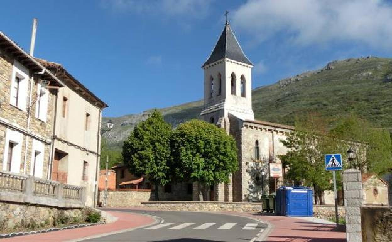 Imagen de archivo de la iglesia de Cármenes. que está dentro de los bienes que la iglesia se bare a devolver.