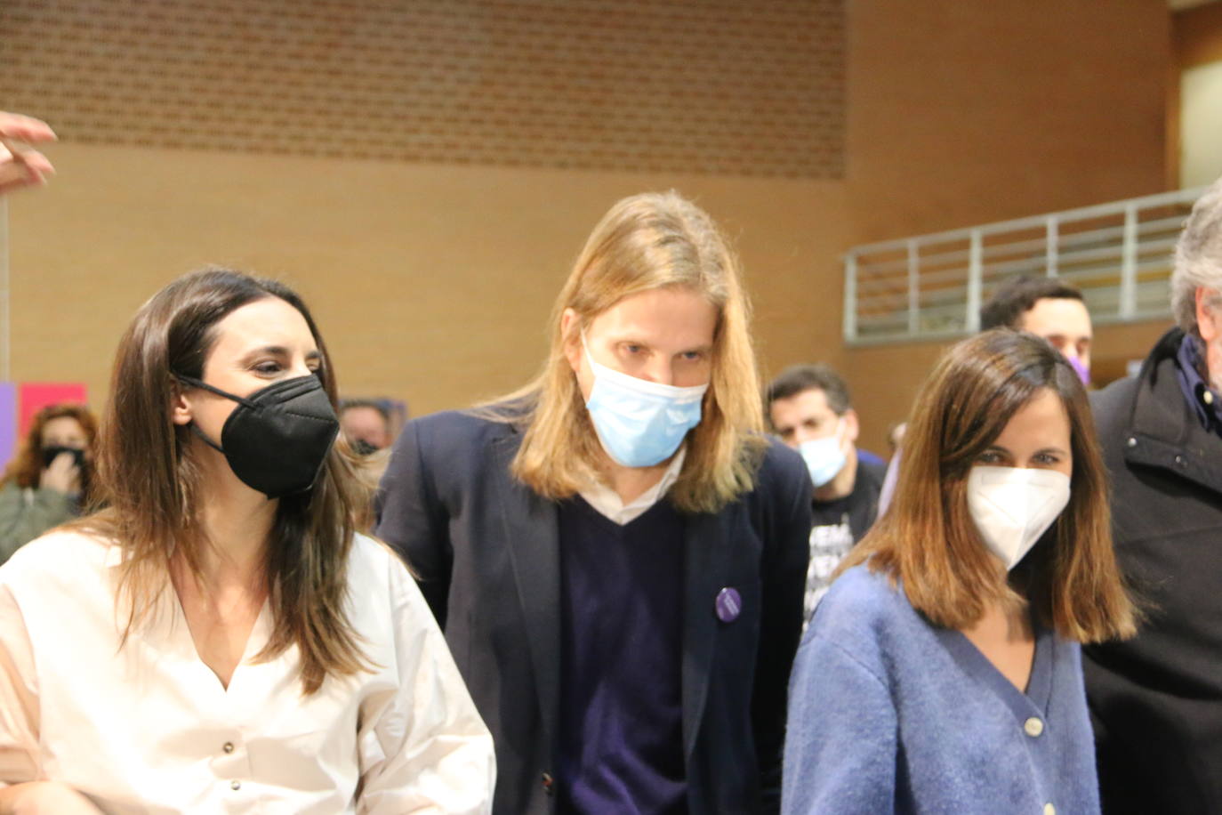 Las ministras de Igualdad y de Derechos Sociales acompañan a los candidatos de Unidas Podemos en Valladolid, León y Burgos en un acto en el pabellón La Torre que abre la campaña hacia el 13-F en Castilla y León