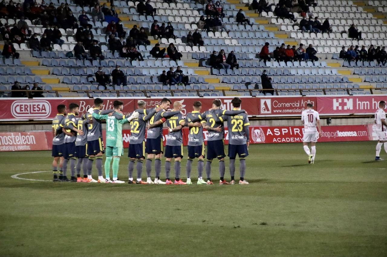 El conjunto leonés se ha enfrentado a los extremeños en el Reino de León y en una nueva jornada de la Primera División RFEF.