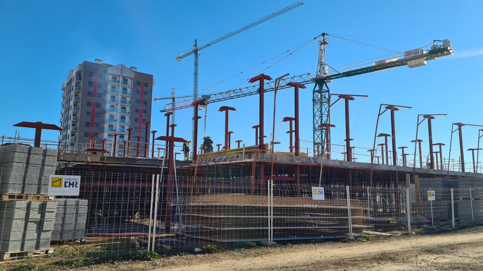 La candidatura del PP visita esta instalación que estará en marcha para el curso que se inicie en 2023.