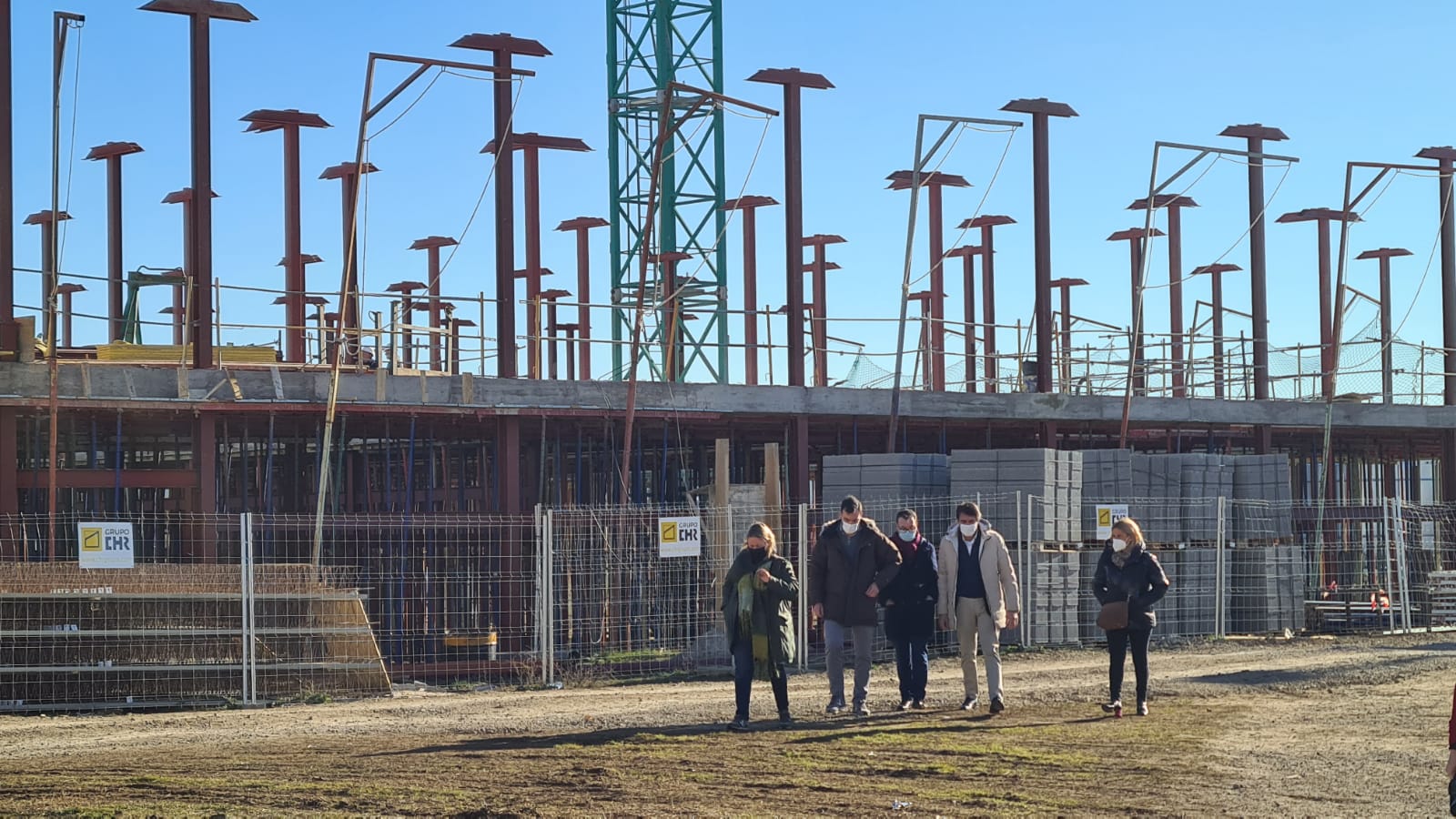 La candidatura del PP visita esta instalación que estará en marcha para el curso que se inicie en 2023.